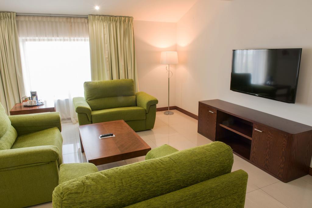 Ramada by Wyndham Princess Paramaribo Bagian luar foto