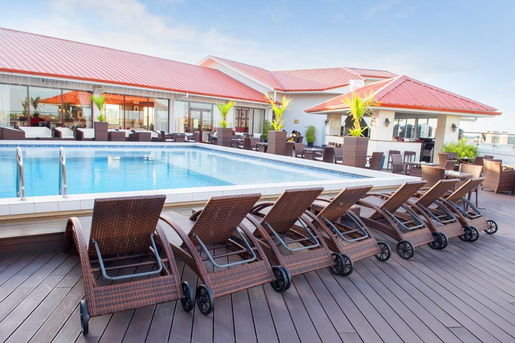 Ramada by Wyndham Princess Paramaribo Bagian luar foto