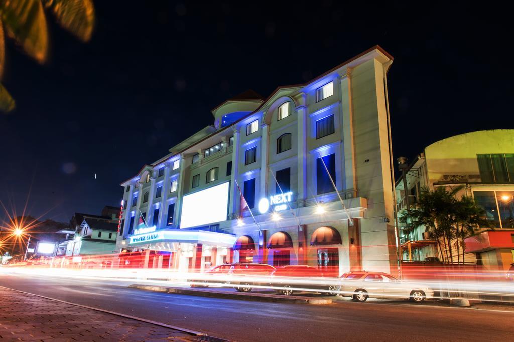 Ramada by Wyndham Princess Paramaribo Bagian luar foto