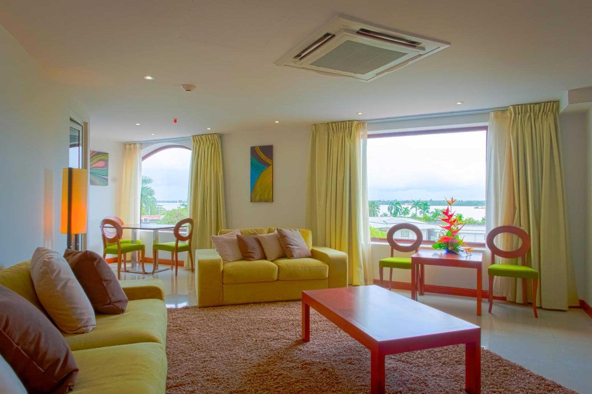 Ramada by Wyndham Princess Paramaribo Bagian luar foto