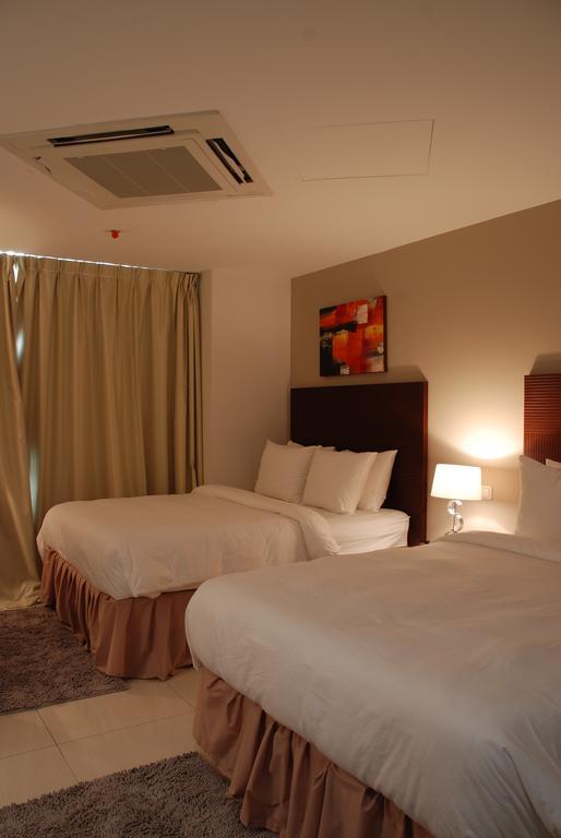 Ramada by Wyndham Princess Paramaribo Bagian luar foto