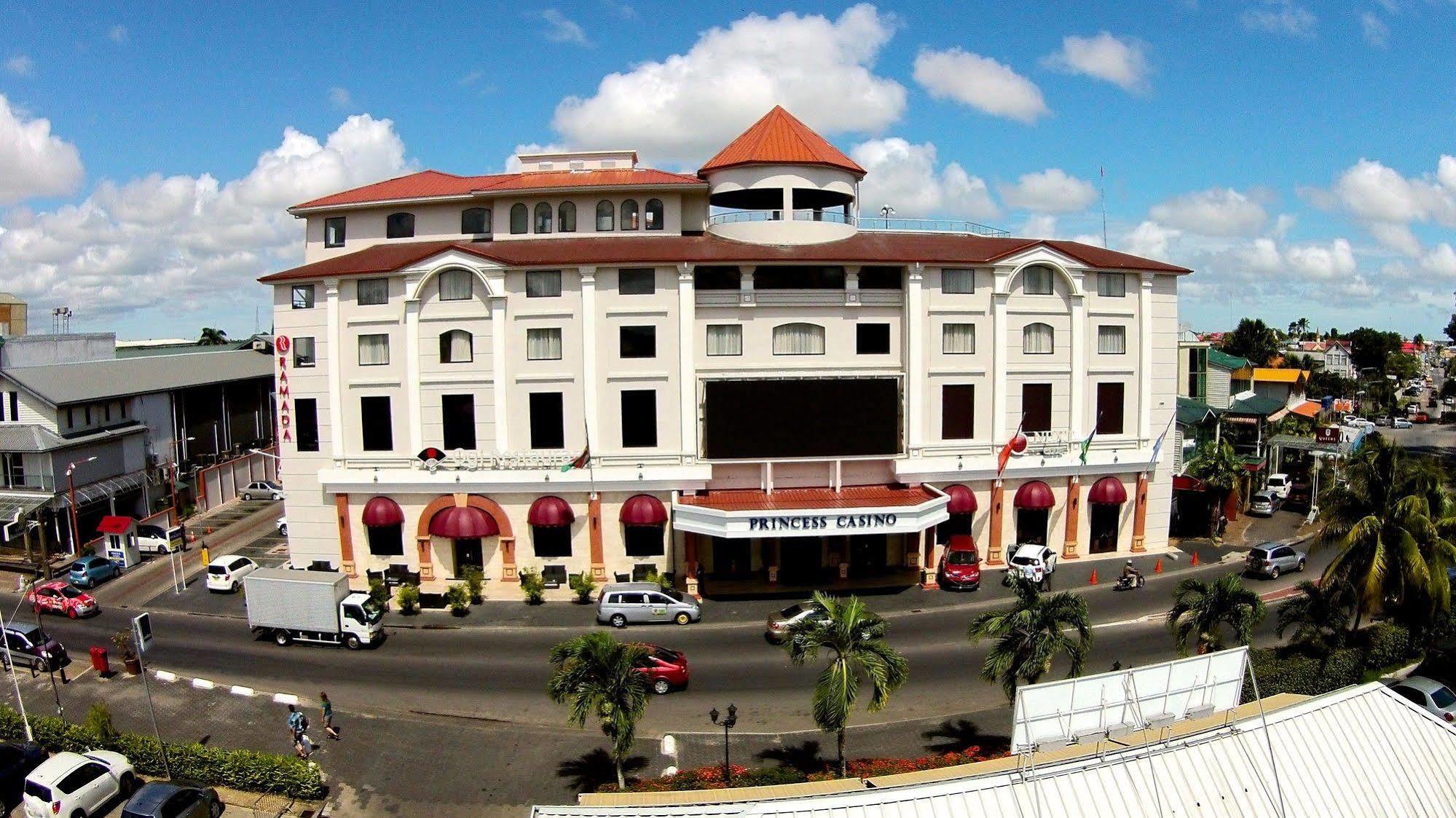 Ramada by Wyndham Princess Paramaribo Bagian luar foto